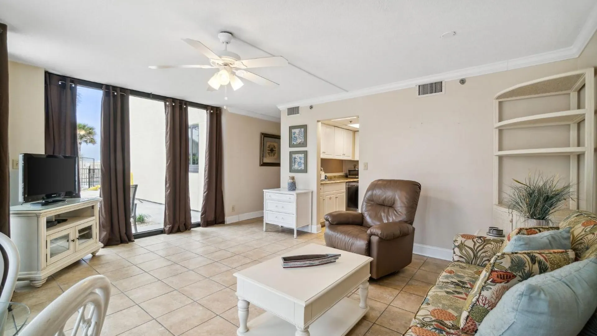 Holiday home Sunbird Beach Resort 101E By Book That Condo Panama City Beach