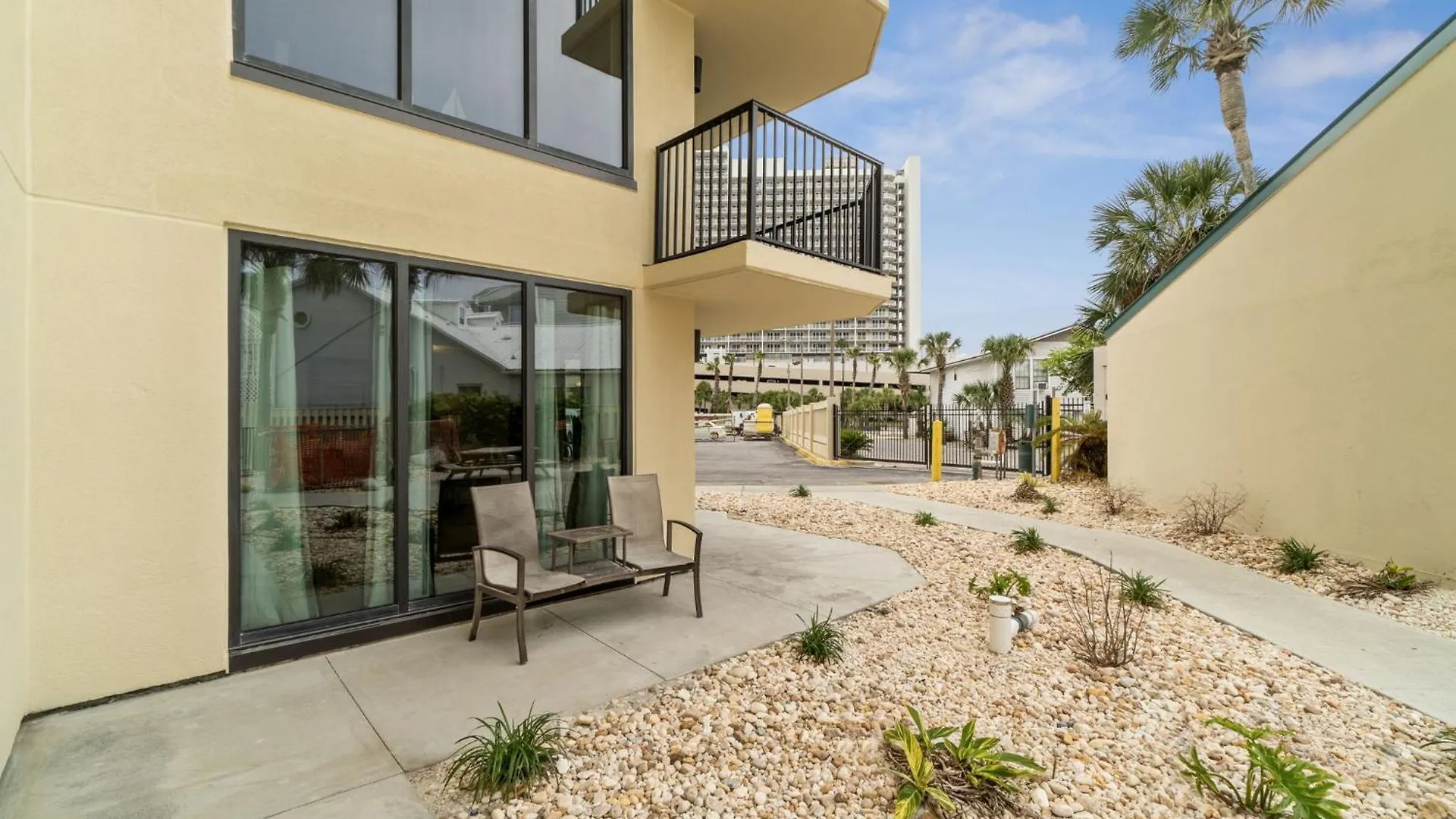 Holiday home Sunbird Beach Resort 101E By Book That Condo Panama City Beach